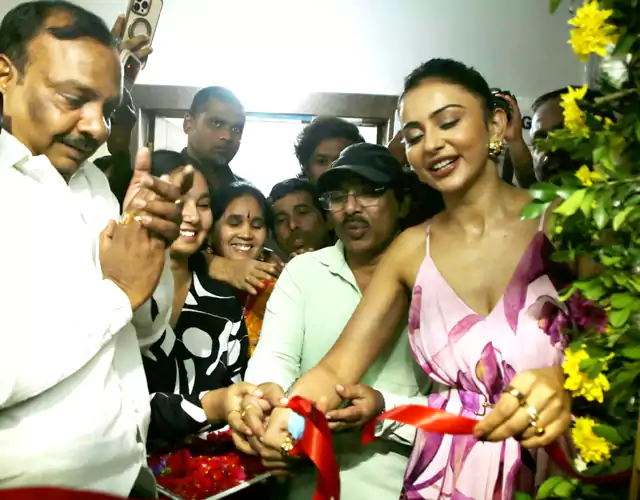 Rakul Preet Singh Launch Second Skin Salon Photos